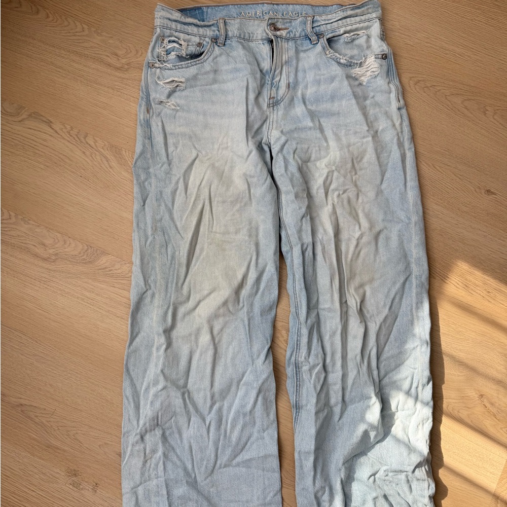 American Eagle Outfitters Men's Distressed Light Blue Jeans